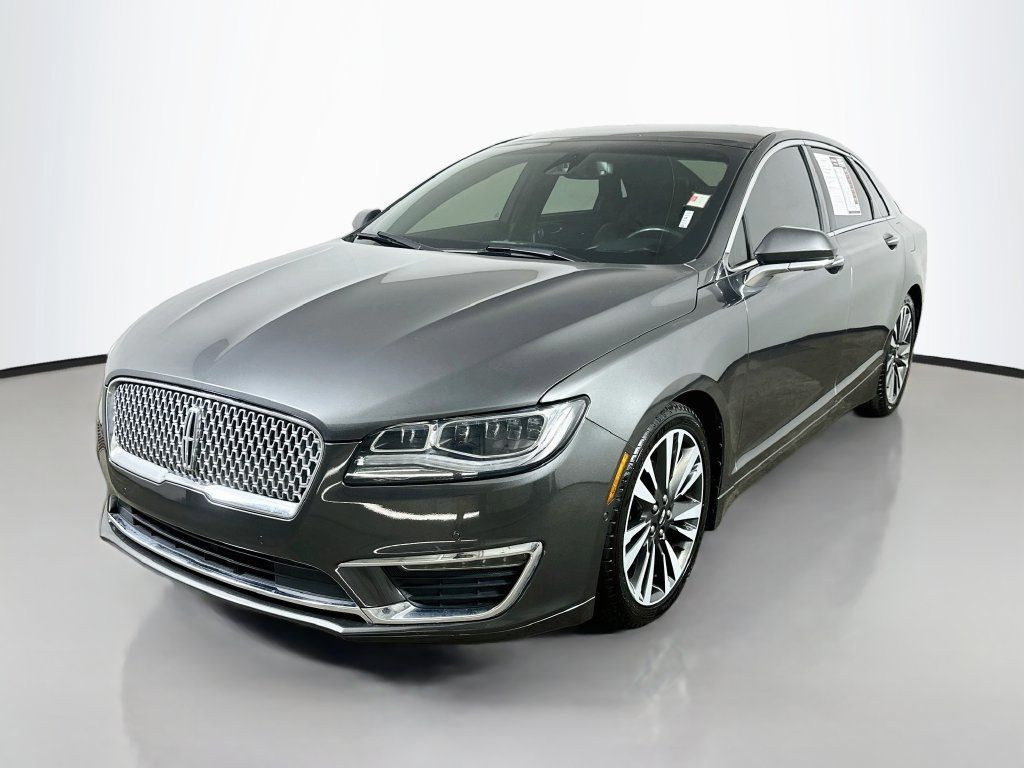 Used 2019 Lincoln MKZ Reserve w/ Luxury Package FWD image 3