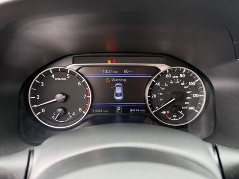 Used 2025 Nissan Altima 2.5 SV FWD image 11