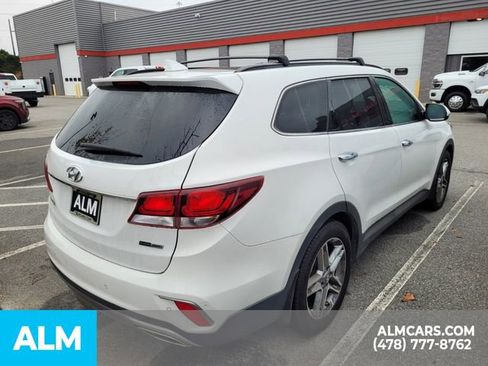 Used 2017 Hyundai Santa Fe SE image 13