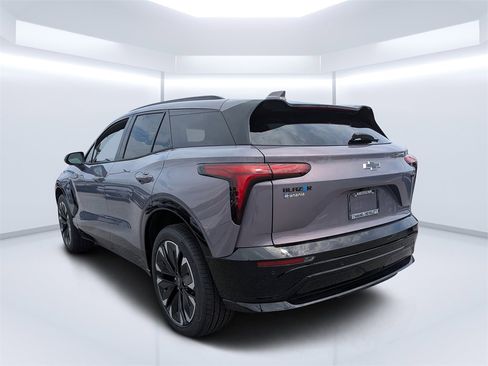 New 2025 Chevrolet Blazer EV RS image 9