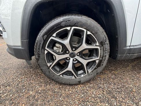 Used 2025 Jeep Compass Limited AWD/4WD image 28