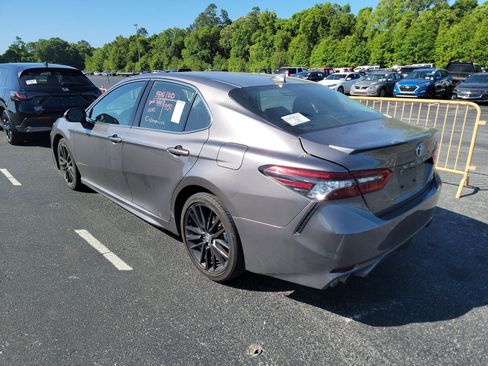 Used 2024 Toyota Camry XSE FWD image 8