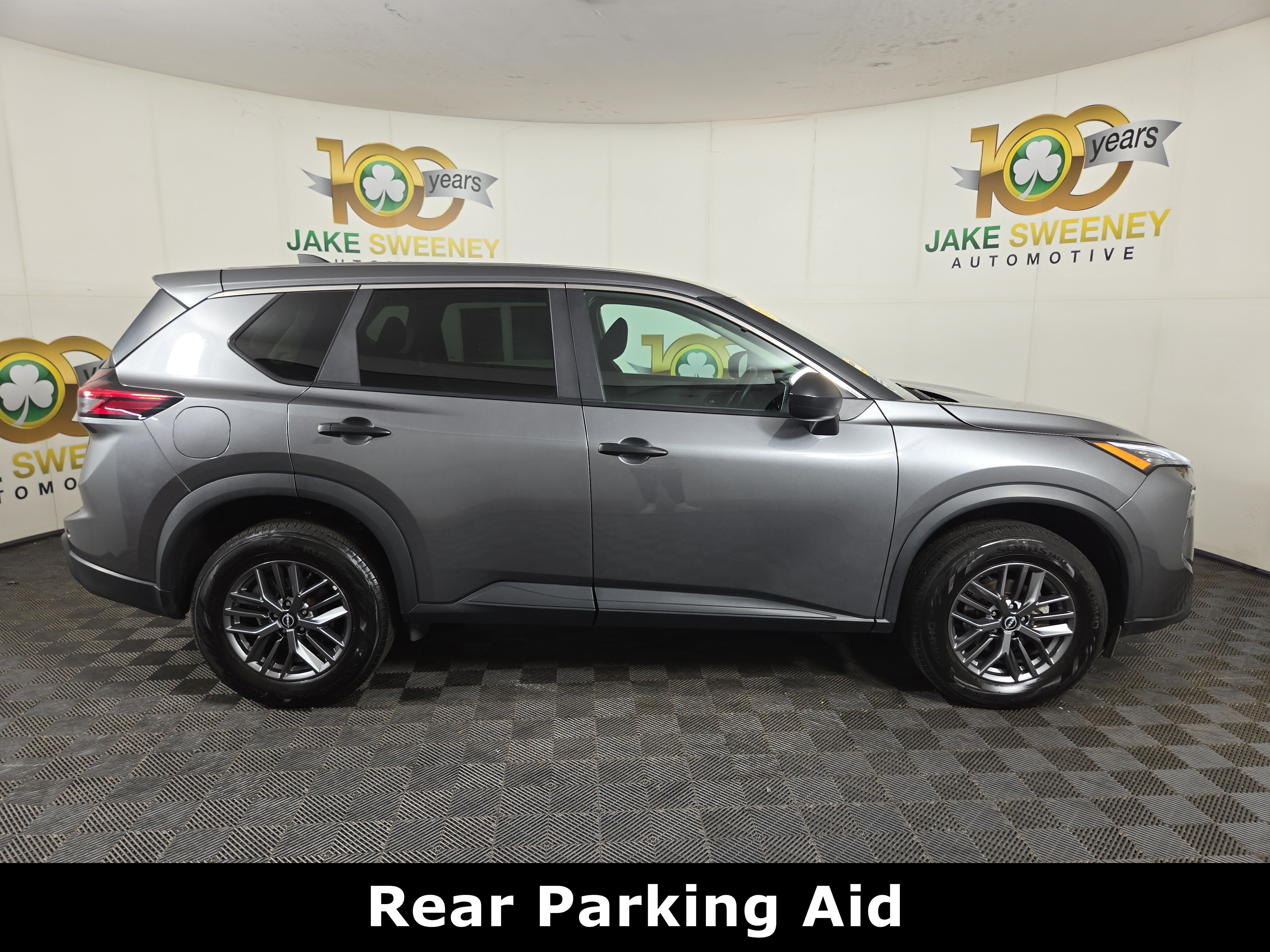 Used 2024 Nissan Rogue S AWD/4WD image 10