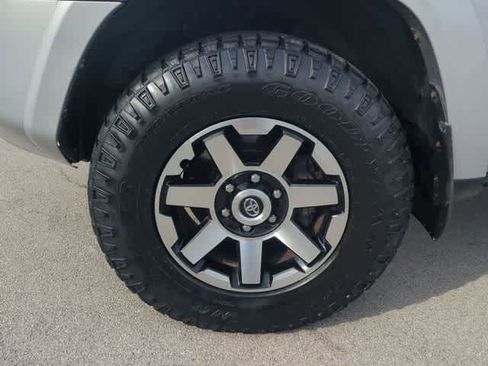 Used 2019 Toyota 4Runner SR5 image 13