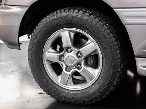 Used 2006 Toyota Land Cruiser image 53