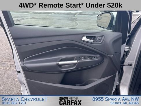 Used 2019 Ford Escape SE image 9