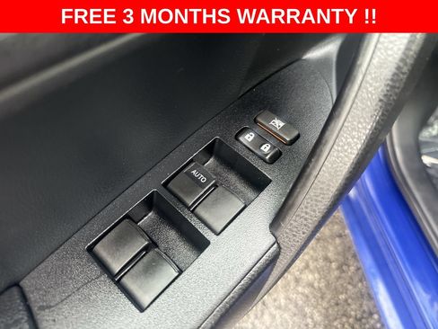 Used 2018 Toyota Corolla SE FWD image 12