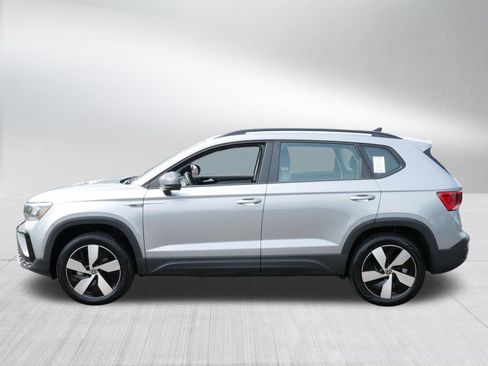 Used 2023 Volkswagen Taos S w/ Driver Assistance Package AWD/4WD image 4