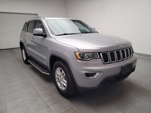 Used 2018 Jeep Grand Cherokee Laredo image 14