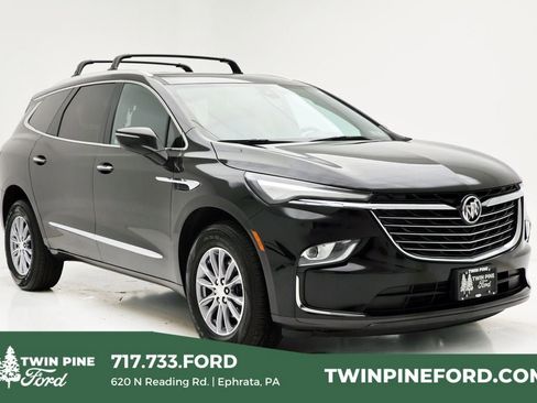 Used 2022 Buick Enclave Essence image 1