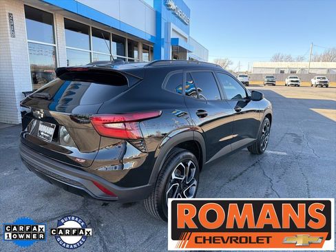 Used 2025 Chevrolet Trax RS w/ Driver Confidence Package image 3