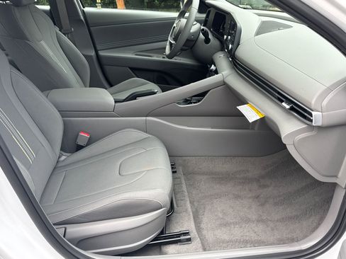 New 2026 Hyundai Elantra Sport image 13