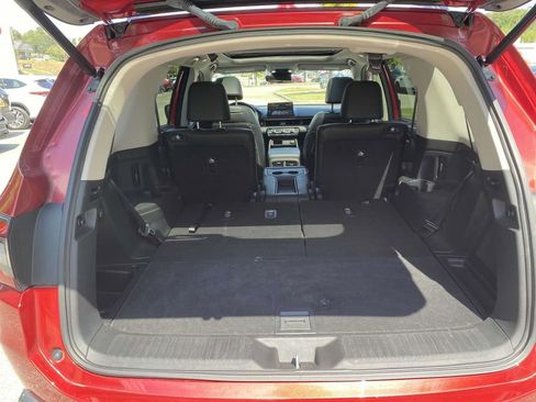 Used 2023 Honda Pilot Elite image 11