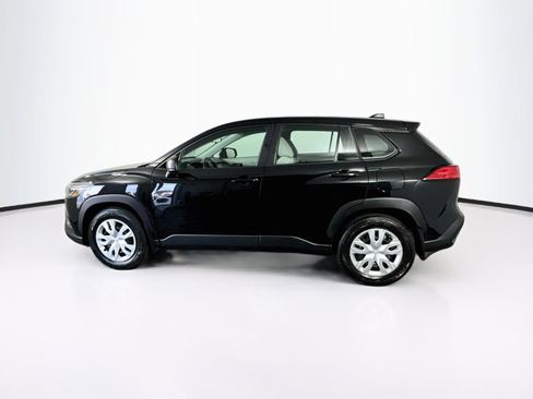 Used 2023 Toyota Corolla Cross L AWD/4WD image 4