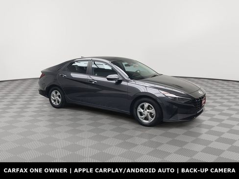 Used 2021 Hyundai Elantra SE FWD image 31