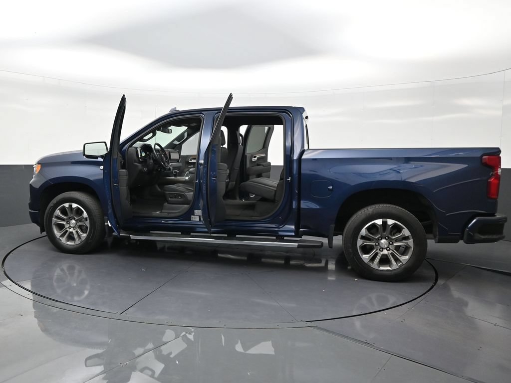 Used 2023 Chevrolet Silverado 1500 High Country w/ High Country Premium Package AWD/4WD image 27