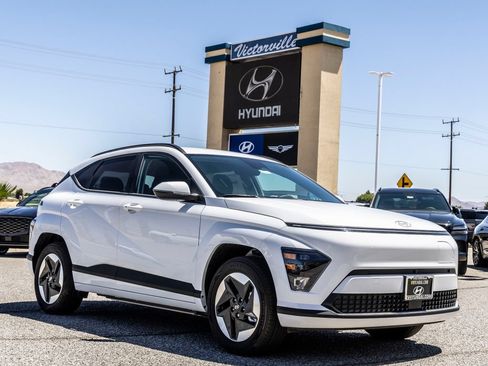 New 2025 Hyundai Kona SEL FWD image 10