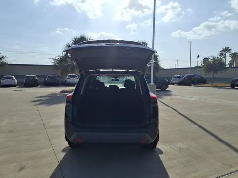 Used 2023 Nissan Rogue S FWD image 21