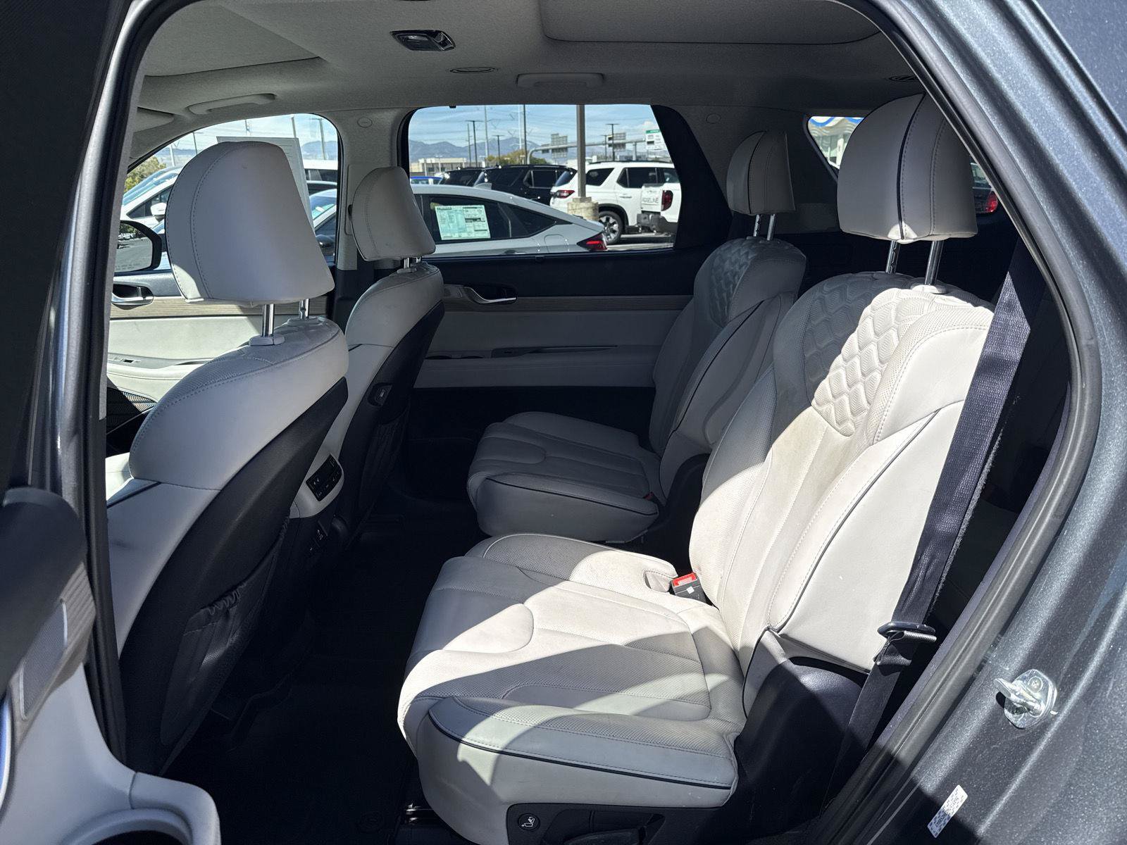 Used 2022 Hyundai Palisade Limited AWD/4WD image 22