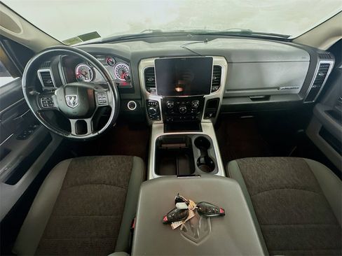 Used 2018 RAM 1500 Big Horn image 10