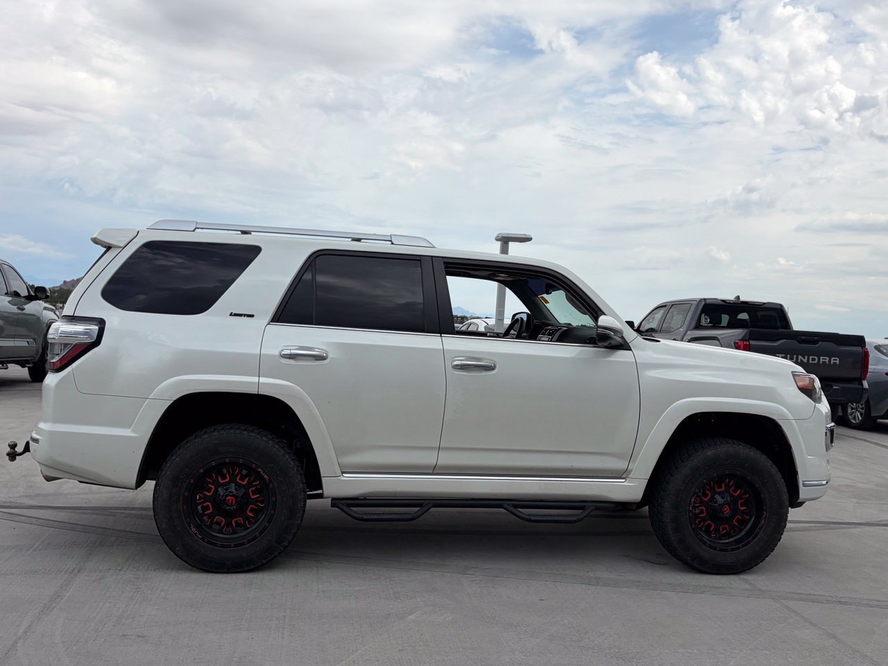 Used 2022 Toyota 4Runner Limited AWD/4WD image 3