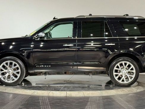 Used 2019 Ford Expedition Platinum image 6