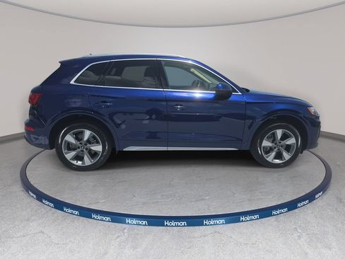 Used 2023 Audi Q5 Premium w/ Premium Plus Package AWD/4WD image 5