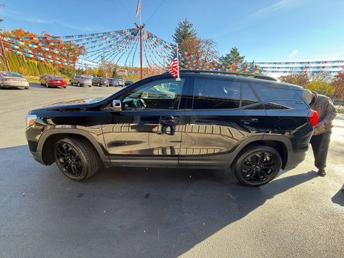 Used 2019 GMC Terrain SLE w/ Driver Convenience Package FWD image 5