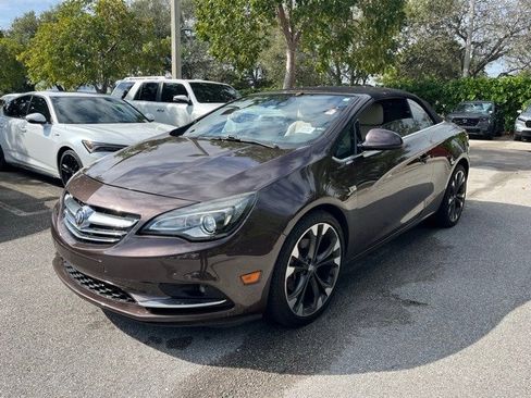 Used 2017 Buick Cascada Premium image 2