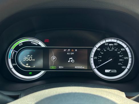 Used 2019 Kia Niro LX FWD image 17