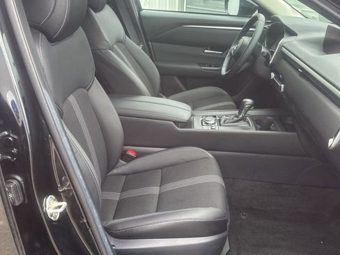 Certified 2025 MAZDA CX-50 AWD 2.5 S w/ Premium Package image 21