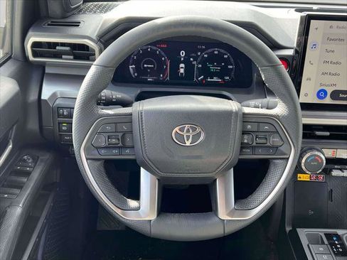 Certified 2025 Toyota Tacoma TRD Off-Road image 15