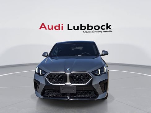 Used 2026 BMW X2 xDrive28i AWD/4WD image 3