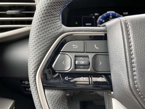 New 2026 Toyota Tundra Platinum AWD/4WD image 17