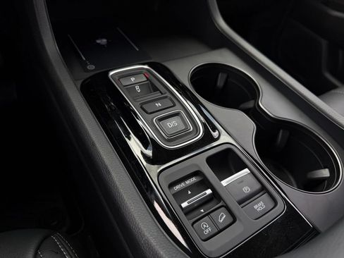 Used 2024 Honda Pilot EX-L image 19