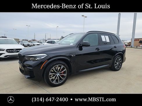 Used 2022 BMW X5 xDrive45e w/ M Sport Package image 1