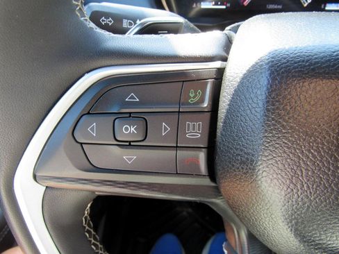 Used 2024 Jeep Grand Cherokee L Altitude image 20