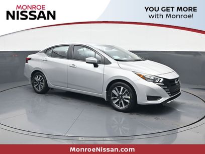 New 2025 Nissan Versa SV w/ Trunk Package