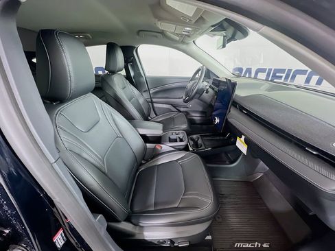 Used 2025 Ford Mustang Mach-E Premium w/ Interior Protection Package image 33