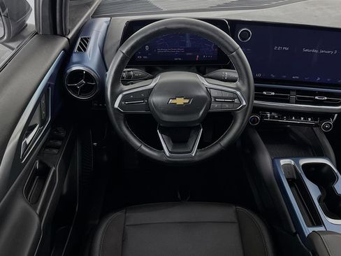 Used 2024 Chevrolet Equinox EV LT image 16