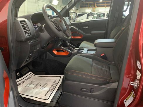 Used 2024 Nissan Frontier PRO-4X w/ Technology Package image 9