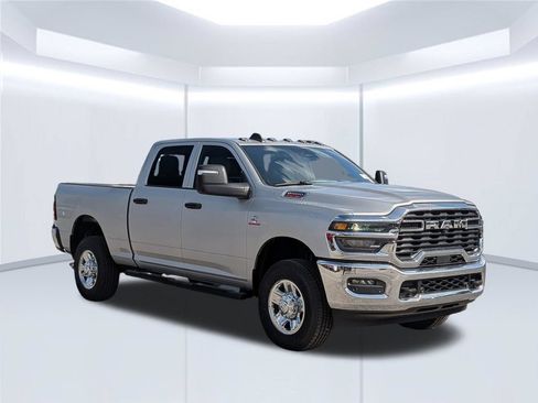 New 2026 RAM 2500 Tradesman AWD/4WD image 9