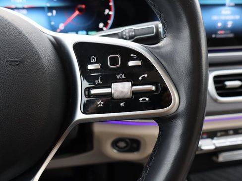 Used 2021 Mercedes-Benz GLS 450 GLS 450 image 8