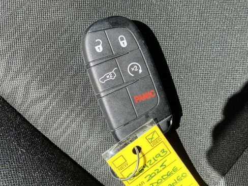 Used 2025 Dodge Durango GT AWD/4WD image 29