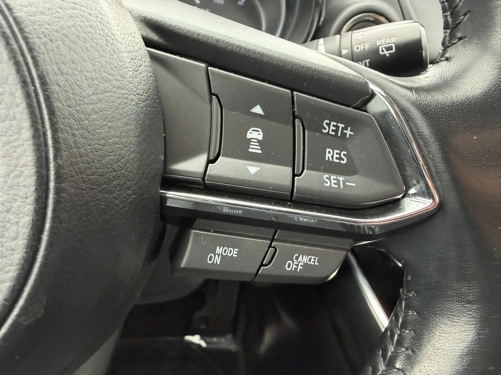 Used 2018 MAZDA CX-9 Touring AWD/4WD image 17