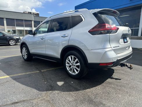 Used 2020 Nissan Rogue SV image 15