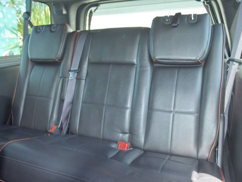 Used 2009 Lincoln Navigator L 2WD image 15