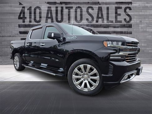 Used 2020 Chevrolet Silverado 1500 High Country w/ Technology Package AWD/4WD image 1