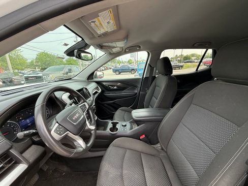 Used 2022 GMC Terrain SLE w/ Driver Convenience Package FWD image 12