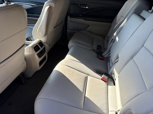 Used 2018 Honda Pilot EX-L image 17